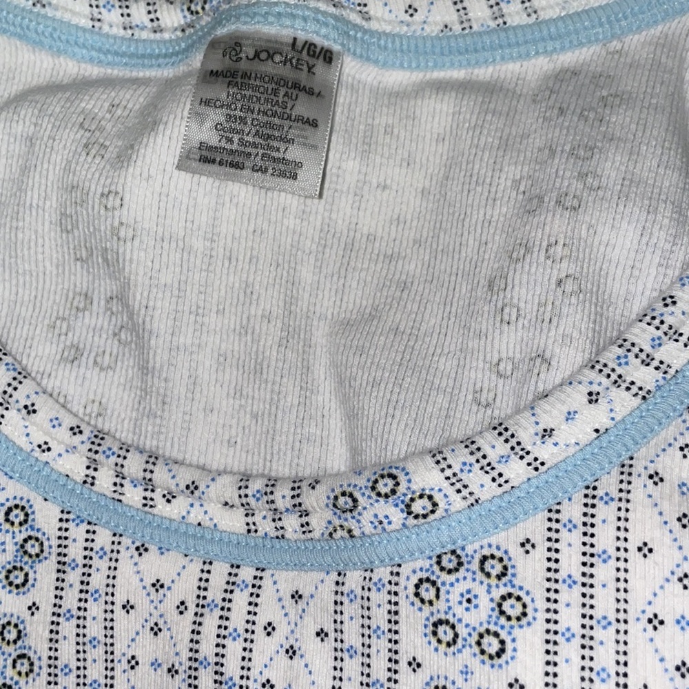 4/ Bundle of tank top - Picture 5 of 5